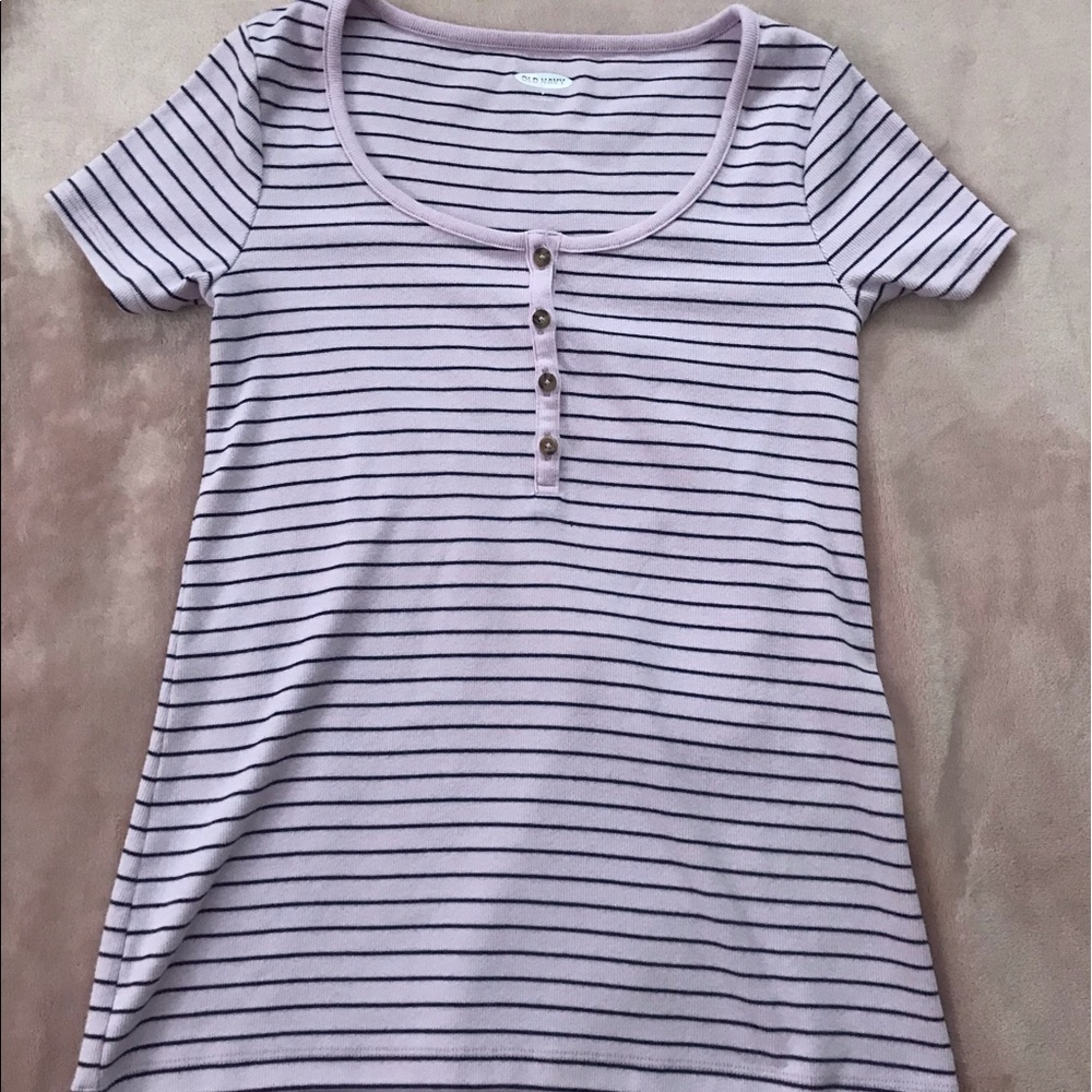 Old Navy T-shirt